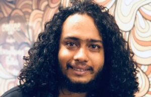 ވަޅިން ހަމަލާދީ ޒަޚަމްކޮށްލި ޒުވާނާ ނިޔާވެއްޖެ