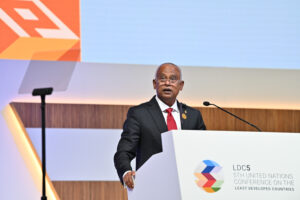 ކުދި ގައުމުތަކަށް ކުރިމަތިވާ އިގްތިސާދީ ގޮންޖެހުންތަކަށް އެކަށިގެންވާ ސަމާލުކަމެއް ނުދެވޭ: ރައީސް