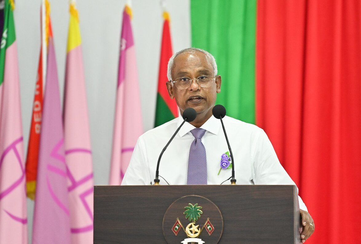 ޔުނިވާސިޓީ ލެކްޗަރާއިންގެ މުސާރަ 59 ޕަސެންޓަށް ބޮޑުކޮށްފި