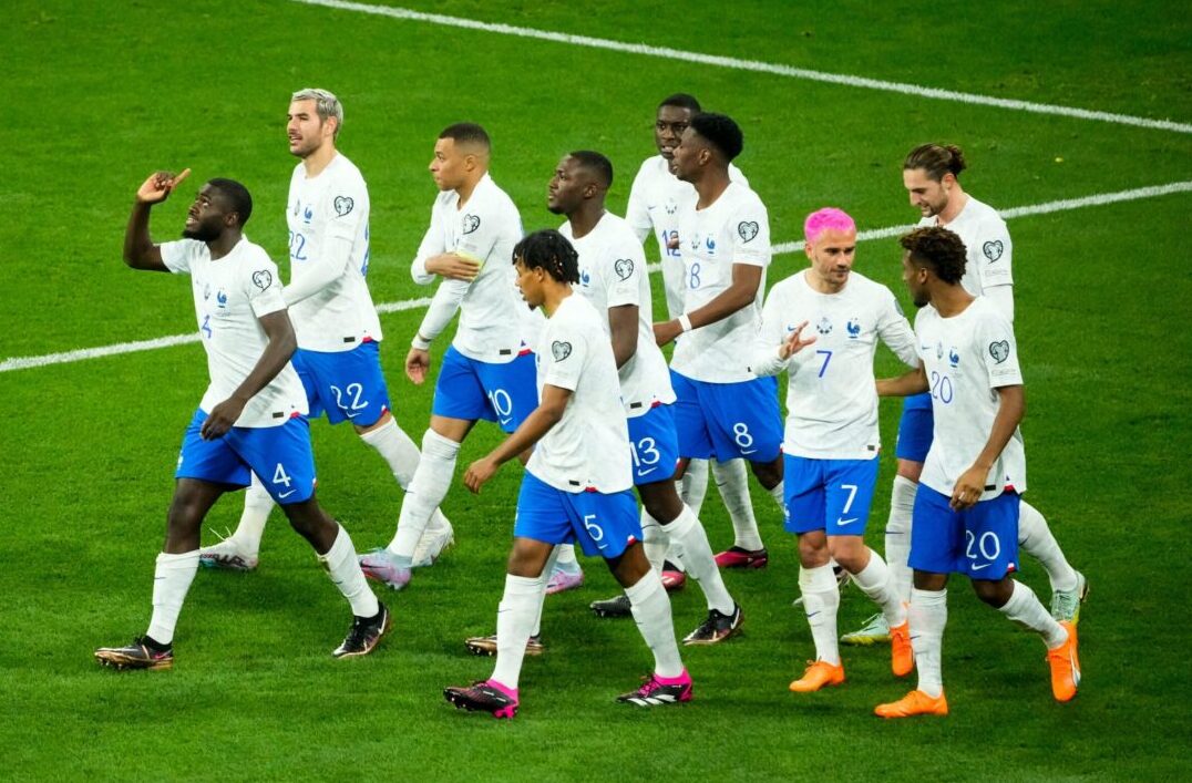 އެމްބާޕޭގެ ގޯލުތަކާއެކު ފްރާންސުން ނެދަލެންޑްސް ބަލިކޮށްފި