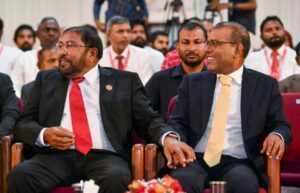 ނަޝީދުގެ ބަރުލަމާނީގެ ހުށަހެޅުން: ގާސިމަށް ރަމްޒީގޮތުން ރައީސްކަން، ވެރިކަމުގެ ހުރިހާ ބާރެއް ނަޝީދަށް!
