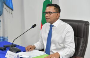 މަޖިލީހުގެ މެމްބަރުންގެ ޢަދަދު ހިފެއްޓުމަށް ގާނޫނުއަސާސީ އިސްލާހު ހުށަހަޅާނަން: ނާޒިމް