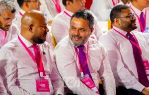 ޝުޖާއާއި، ޝިޔާމް ކޮމެޓީއަކަށް ހެކިބަސްދޭކަށް ނެތް، ޝުޖާ ހުރީވެސް ރަށުގަ!