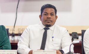 ރައީސް އޮފީހުގެ މިނިސްޓަރު ރަމީޒު މަގާމުން ވަކިކޮށްފި