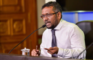 ސަރުކާރާ މެދު ހިތްހަމަނުޖެހުން އޮތްކަން ހާމަކުރުން ބޮޑު ކުށަކަށްވެއްޖެ: ފައްޔާޒް