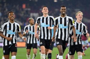 ވެސްޓް ހޭމް އަތުން މޮޅުވެ ނިއުކާސަލް މަގާމު ދަމަހައްޓައިފި