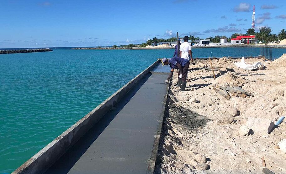 ގައްދޫ ބަނދަރުގެ މަސައްކަތް ބާރަށް ކުރިއަށް