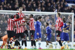 ލަމްޕާޑާ އެކު ޗެލްސީ ފަސްވަނަ މެޗުންވެސް ބަލި