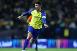 ރޮނާލްޑޯގެ އަލް ނަސްރު ކިންގް ކަޕުން ކަޓައިފި