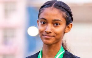 22 އަހަރުވީ 100 މީޓަރުގެ ޖޫނިއާ ރިކޯޑު ރޫޔާ މުގުރާލައިފި