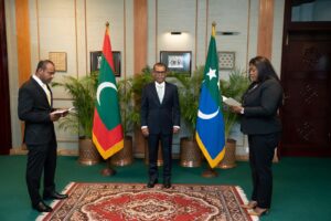 ޝާޒް މެންބަރުކަމުގެ ހުވާ ކުރައްވައިފި