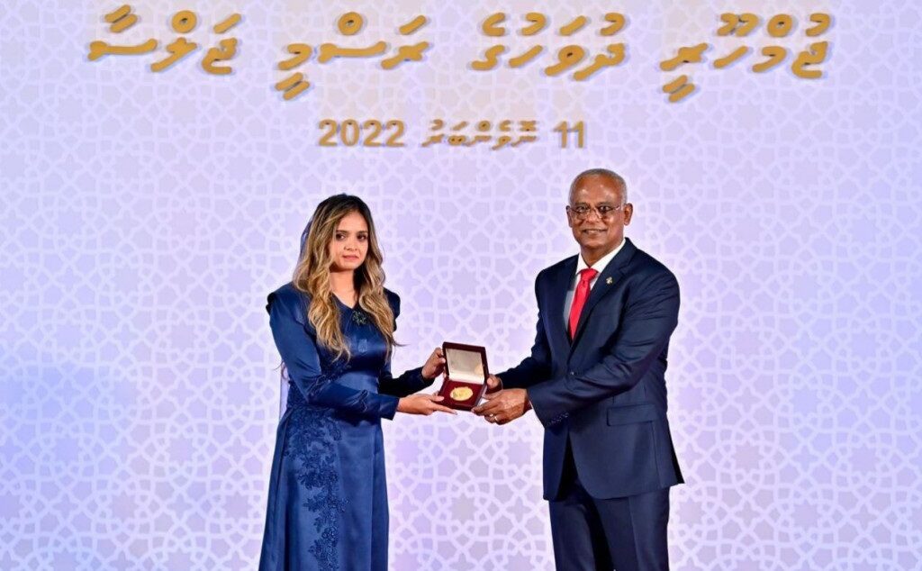 ދައުލަތަށް ޚިދުމަތް ކުރުމުގެ އިނާމަށް ނަން ހުށަހެޅުމުގެ ފުރުސަތު އާދީއްތަ ދުވަހު ހަމަވާނެ