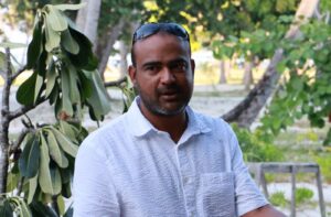 ޝާޒް, މެމްބަރުކަމުގެ ހުވާކުރުން ހޯމަ ދުވަހު