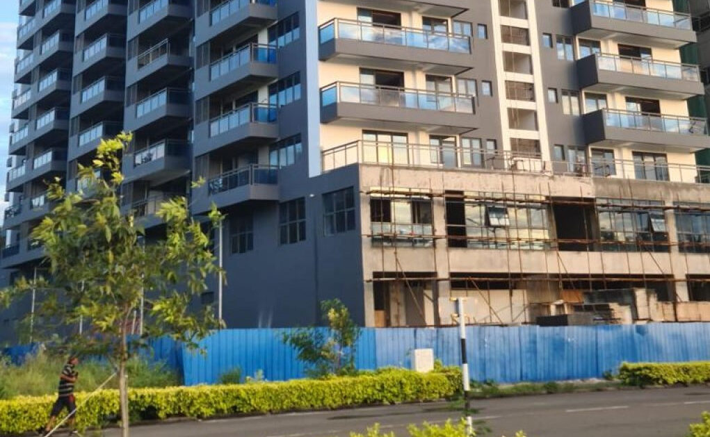 އޮޅުވާލައިގެން ފްލެޓްވިއްކި މައްސަލައެއްގައި ކޭޕާކު ގޮވައިގެން އާބަންކޯ ފުލުހަށް