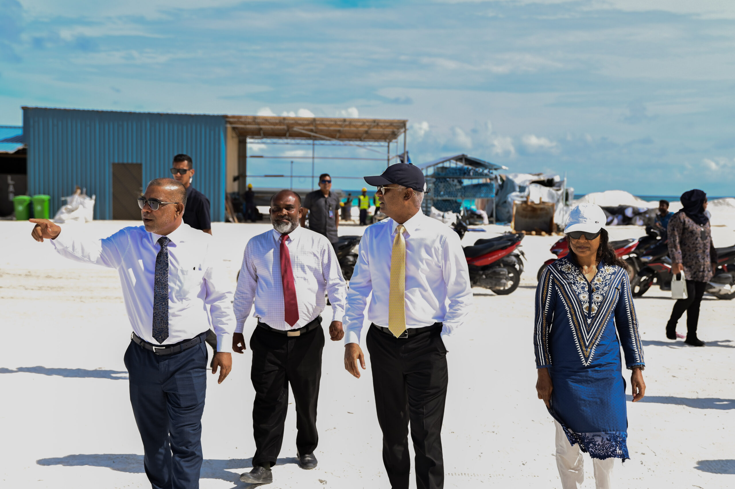 ފީއަލީ އައިސްޕްލާންޓް ރައީސް ހުޅުއްވައިދެއްވައިފި