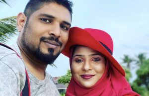 ނަޝީދަށް ތާއީދުކުރާ ސިޔާސީ މަޤާމުގައިތިބި ދެމަފިރިއަކު ވަޒީފާއިން ކަނޑާލައިފި