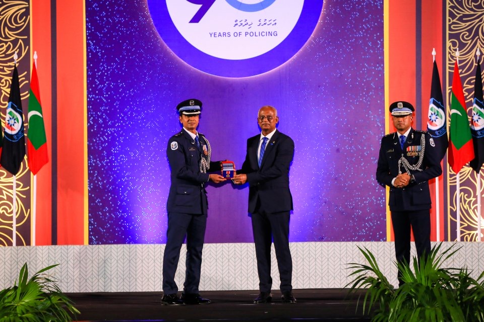 ދާއޫދަށް މެޑަލް ދިން މައްސަލަ ރައީސަށް ހުށަހަޅައިފި