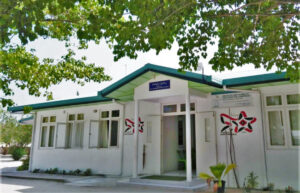 ސަފާރީއެއްގެ ބުރަފަތީގައި ޖެހި މޫދަށް ފޭބި މީހަކު މަރުވެއްޖެ