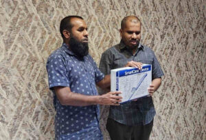 އާރްޑީސީ އިން ލޯފަން މީހުންންގެ ޖަމިއްޔާއަށް 150 ސްމާޓް ކޭން ހަދިޔާކޮށްފި