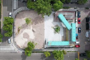 ކޮންޓެއިނާ ޕާކުގައި ކެފޭ ހިންގާނެ ފަރާތެއް ހޯދަނީ