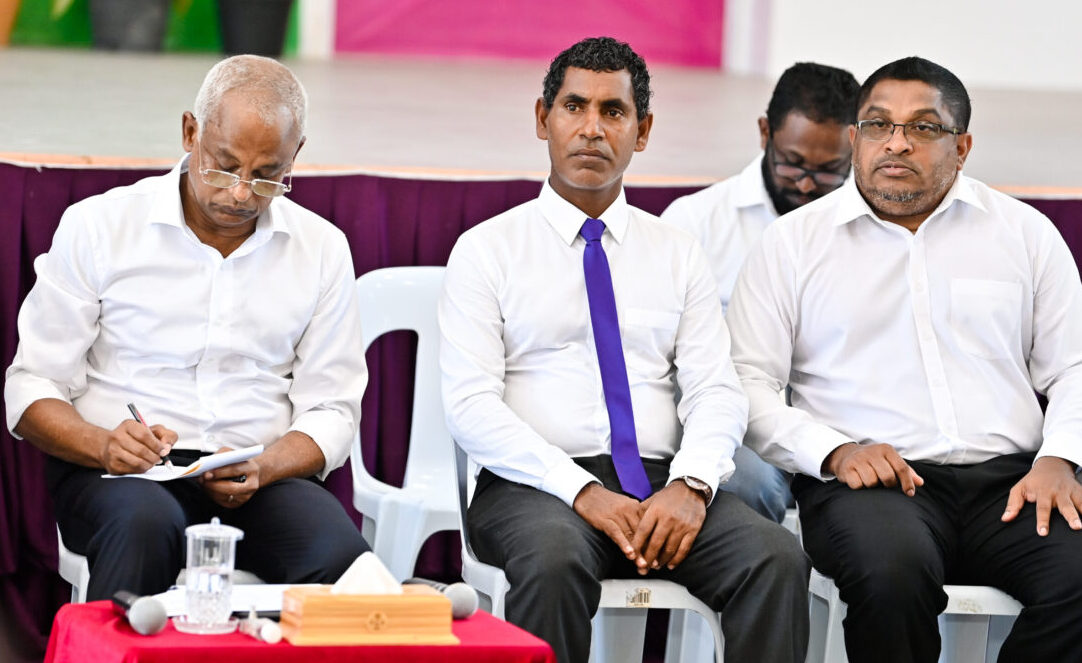 އަތޮޅުތެރޭގެ ތަރައްޤީއަށް ރައީސް ދެއްވާ އަހައްމިއްޔަތަށް ޖޭފޯގެ ތަޢުރީފް!