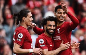 ލިވަޕޫލުން ޔުނައިޓެޑާ ޕޮއިންޓަކަށް ގާތަށް