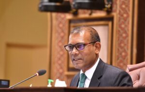 ތިން ސަރަހައްދެއްގައި ބޮމުގެ ހަމަލާދީގެން އަޅުގަނޑު މަރާލަން އުޅުނުކަން ސަރުކާރަށް އެނގޭ: ނަޝީދު