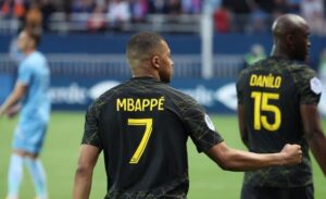 ޕީއެސްޖީ ލީގު ކާމިޔާބު ކުރުމާއި ގާތަށް