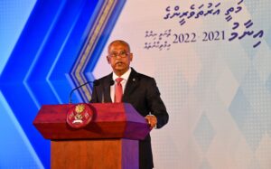 ޤައުމީ ޚިދުމަތަށް ނުކުތުމަކީ، ކޮންމެ ދަރިވަރެއްގެ ކޮނޑުގައި އެޅިފައިވާ ޤައުމީ ވާޖިބެއް: ރައީސް