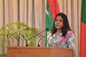 ކުޑަކުދިންނާ ގުޅޭ ސިޔާސަތުތައް އެކުލެވާލުމުގައި އެކުދިންގެ ބައިވެރިކުރަންޖެހޭ: ފަޒުނާ