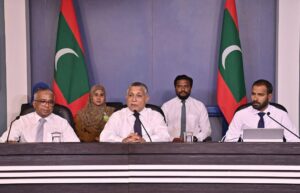 އިންޑިއާ މީހާގެ ނަން ލިސްޓުގައި އޮތީ އޮޅުމަކުން: އަކްރަމް