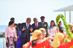 ސޭޝެލްސްގެ ރައީސްގެ ދެކަނބަލުންނަށް ސަރުކާރުން ރަސްމީގޮތުން މަރުޙަބާ ދަންނަވައިފި