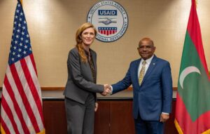 އަންހެން ޑިޕްލޮމެޓުންނާއެކު ކޮންމެ ދުވަހަކު މަސައްކަތް ކުރަން ލިބުމަކީ ފަޚުރެއް: ޝާހިދު