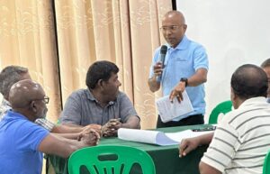 ފުވައްމުލަކު ރައްޔިތުންގެ ތަސައްވަރަކީ ޑިމޮކްރެޓްސްގެ ފަލްސަފާ: ހަސަން