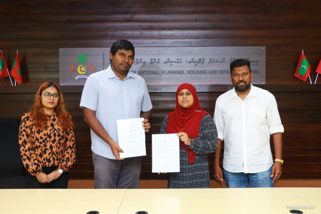 ސިލިންޑަރު ގޮވުމުގެ ހާދިސާއާއި ގުޅިގެން މަކުނުދޫ ބިން ހިއްކުމުގެ މަސައްކަތް ވަގުތީގޮތުން މަޑުޖައްސާލައިފި