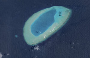 ރ އަތޮޅު ދެކުނުގައި އޮންނަ ބެރިޔަންފަރުގައި އެއާރޕޯޓް އަޅަނީ