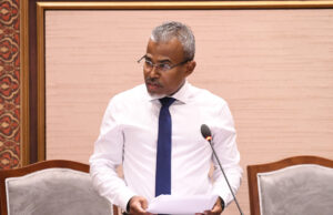 އިޓްލޮސްގެ ފަނޑިޔާރުންގެ އެއްވެސް ކިތާބީ ހެއްކެއްގެ ތެރޭގައި ރައީސްގެ ސިޓީ ހިމަނާފައެއް ނެތް: ރިއްފަތު