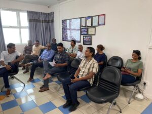 އީސީން ނިކުންނާނީ ޕާޓީ އުފެއްދުމުގެ ޖަލްސާ ބާއްވަން ހުއްދަ ދިނުމުން: ދަ ޑިމޮކްރެޓްސް