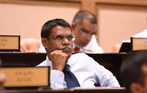 ނަޝީދު ވަކިކުރަން ހަސަންޓޭވެސް ސޮއި ނުކުރައްވާ!