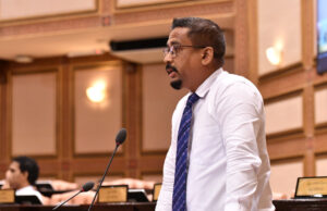 މަޖިލިސް ހައިޖެކް ނުކުރެވޭނެ، ގަވާއިދު ހެދީ މަޖިލިސް ހިންގަން: އިކްރާމް