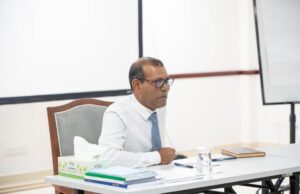ރިޔާސަތާއި ހަވާލުވާނެ މީހަކު ނެތުމުން ޖަލްސާ ބޭއްވޭ ގޮތެއްނުވި