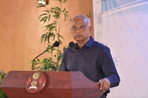 ދިވެހި ބަހުން ވާހަކަ ދައްކަން ނޭނގުމަކީ ފުންކޮށް ވިސްނަންޖެހޭ ޤައުމީ މައްސަލައެއް: ރައީސް