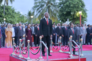 މިނިވަން ދުވަހުގެ ދިދަނެގުމުގެ ރަސްމިއްޔާތުގައި ރައީސްގެ ދެކަނބަލުން ބައިވެރިވެވަޑައިގެންފި