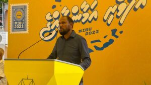 ޕީޕީއެމްއާއެކީ ކޯލިޝަން ހަދައިގެން ތިބެންޖެހުނީ ޕާޓީގެ ވެރިން ހުރަގެއަށް ލާފާނެތީ: މައުރޫފް