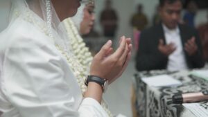 ދީނަކީ ޒަވާޖީ ޙަޔާތް ބާއްޖަވެރި ކުރުމަށް އޮތް ފަރުވާއެވެ!