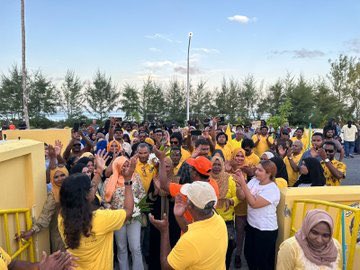 ހުޅުމާލޭ ދެވަނަ ފިޔަވަހީގައި ރައީސް ސާލިހުގެ ކެމްޕޭން ޖަގަހައެއް ހުޅުވައިފި