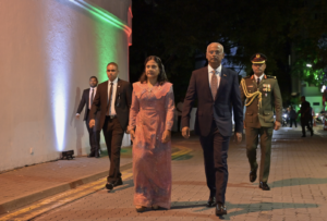 ރައީސްގެ ދެކަނބަލުން ބާއްވަވާ މިނިވަން ދުވަހުގެ ރަސްމީ ބައްދަލުކުރެއްވުން ބާއްވަވައިފި