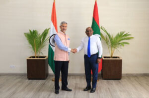 ޖައިޝަންކަރުގެ ދައުވަތަކަށް ޝާހިދު އިންޑިއާއަށް ވަޑައިގަންނަވަނީ