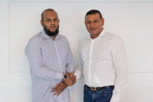 ޝެއިޚް އިލްޔާސް ޖަމާލް އެމްޑީއޭއާއި ގުޅިވަޑައިގެން، އެޕާޓީގެ ދީނީ ކައުންސިލް ހިންގުމާ ހަވާލުވެއްޖެ