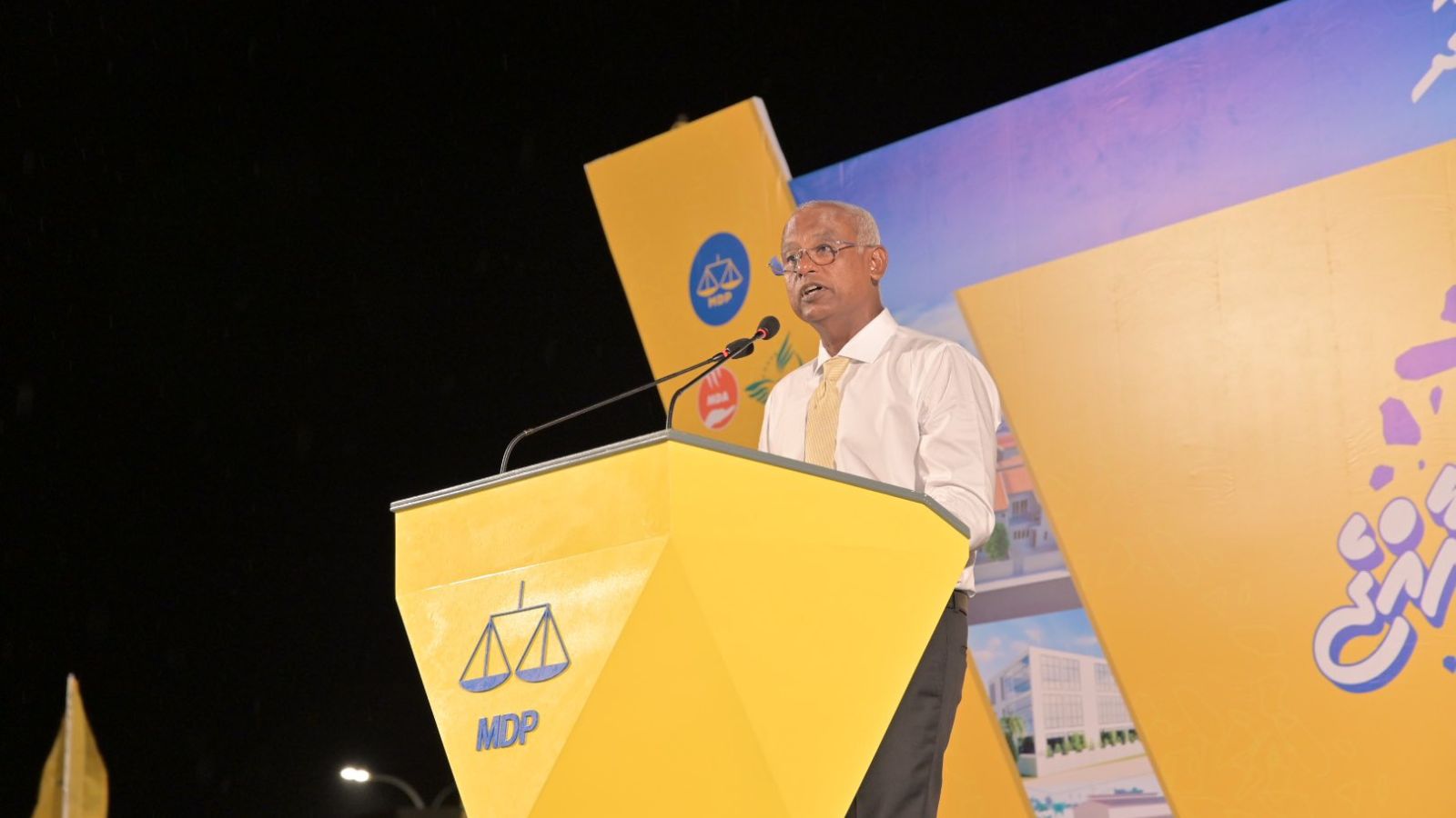 ސިއްޙީ ދާއިރާއަށް ގެންނަން ބޭނުންވި ބަދަލު އަންނަމުން ދަނީ ބޭނުންވި ސްޕީޑުގައެއް ނޫން: ރައީސް